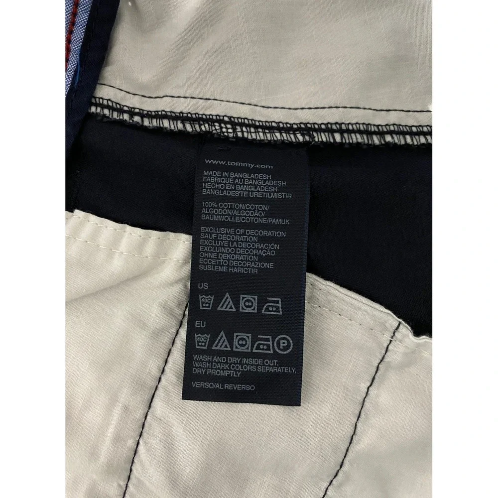 Tommy Hilfiger style chino